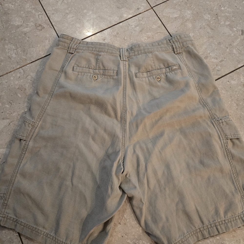 Men's Tommy Bahama Relax Chino Cargo Khaki Shorts 32x9 - Picture 4 of 5
